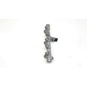 Recambio de rampa inyectora para renault trafic caja cerrada dci cat referencia OEM IAM 0445214258  