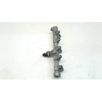 Recambio de rampa inyectora para renault trafic caja cerrada dci cat referencia OEM IAM 0445214258  