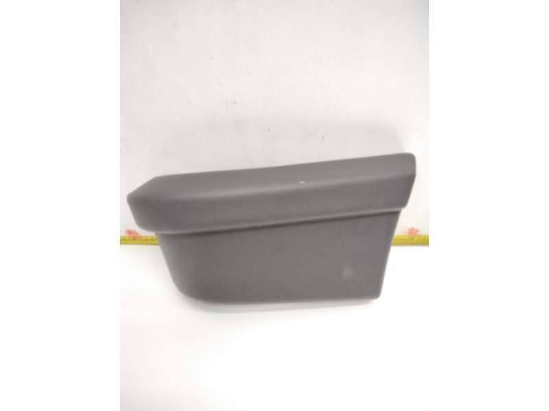 Recambio de puntera paragolpes trasera izquierda para peugeot j5 furgoneta (280l) 1.8 referencia OEM IAM P902  