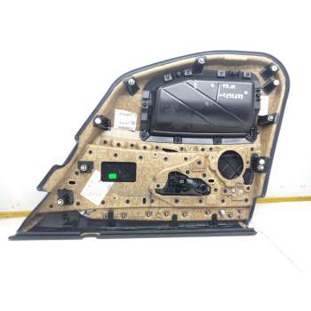 Recambio de guarnecido puerta trasera izquierda para bmw serie 5 lim. (f10) 520d referencia OEM IAM D764077  