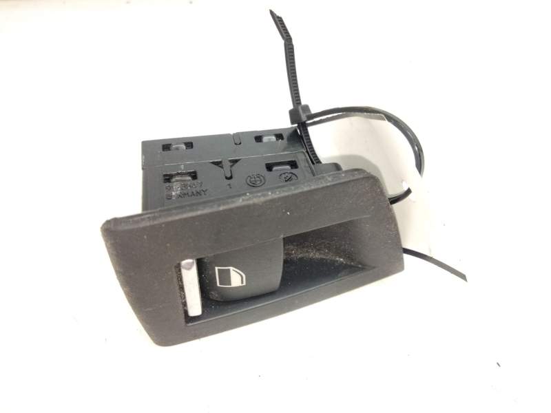 Recambio de mando elevalunas trasero izquierdo para bmw serie 5 lim. (f10) 520d referencia OEM IAM 924194901  