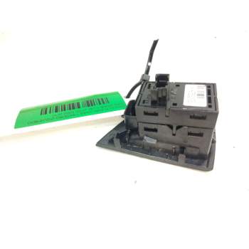 Recambio de mando elevalunas trasero izquierdo para bmw serie 5 lim. (f10) 520d referencia OEM IAM 924194901  