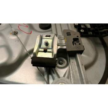 Recambio de elevalunas delantero derecho para kia venga drive referencia OEM IAM 82460-1P010 130822551 