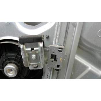 Recambio de elevalunas delantero izquierdo para kia venga drive referencia OEM IAM 82450-1P010 130822550 
