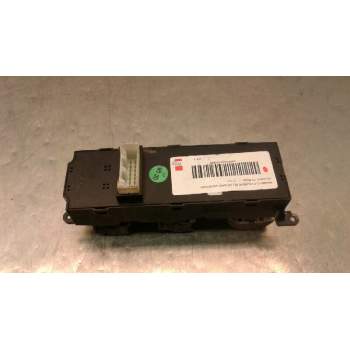 Recambio de mando elevalunas delantero izquierdo para hyundai i10 basis referencia OEM IAM 93570B40304X  