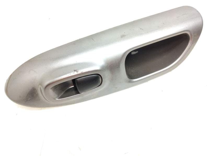 Recambio de mando elevalunas trasero izquierdo para nissan juke (f15) 1.6 16v referencia OEM IAM 829611KA0A  