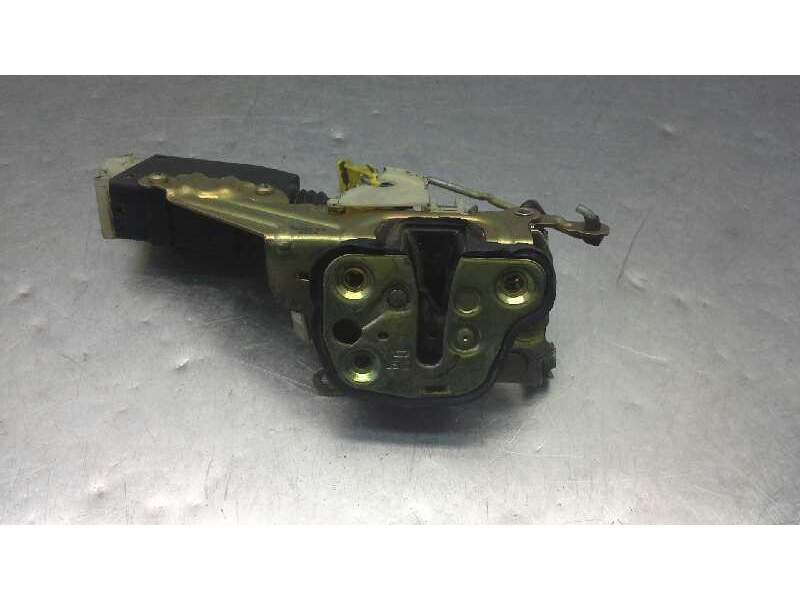 Recambio de cerradura puerta delantera derecha para opel corsa b eco referencia OEM IAM   