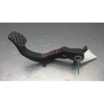 PEDAL EMBRAGUE 