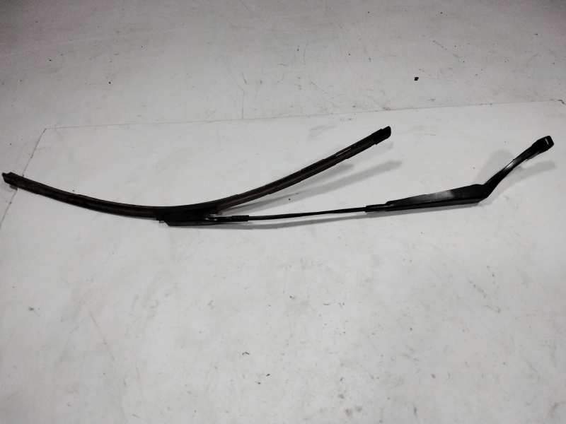 Recambio de brazo limpia delantero izquierdo para audi a3 (8v) ambiente referencia OEM IAM   