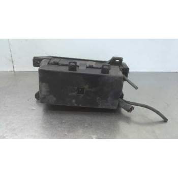 Recambio de caja fusibles para kia sorento 2.5 crdi concept referencia OEM IAM 911613E010  