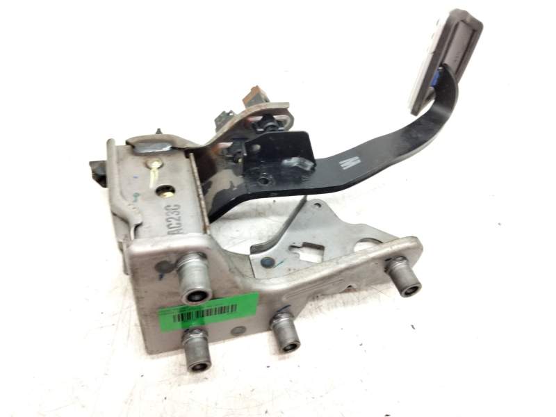 Recambio de pedal freno para nissan juke (f15) 1.6 16v referencia OEM IAM   
