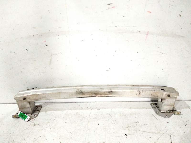 Recambio de refuerzo paragolpes delantero para peugeot 308 sw premium referencia OEM IAM 9672762080  
