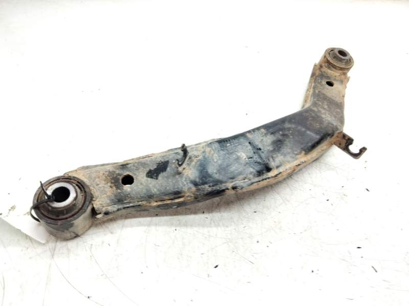 Recambio de brazo suspension inferior trasero derecho para nissan juke (f15) 1.6 16v referencia OEM IAM   