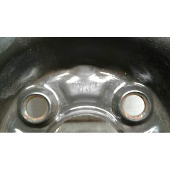 Recambio de llanta hierro para volkswagen polo (801/803) referencia OEM IAM 13 4 TORNILLOS  