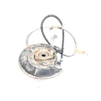 Recambio de buje trasero izquierdo para nissan juke (f15) 1.6 16v referencia OEM IAM   