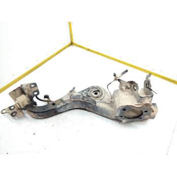 Recambio de soporte brazo suspension trasero izquierdo para nissan juke (f15) 1.6 16v referencia OEM IAM   