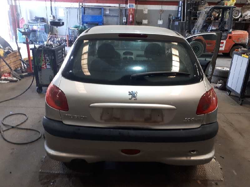 peugeot 206 berlina del año 2006