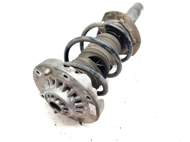 Recambio de amortiguador delantero izquierdo para bmw serie 2 gran tourer (f46) referencia OEM IAM 687252103  