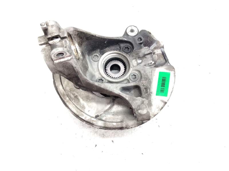 Recambio de mangueta delantera izquierda para bmw serie 2 gran tourer (f46) referencia OEM IAM 687664501  