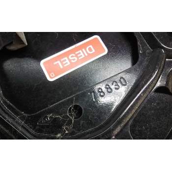 Recambio de tapa exterior combustible para renault koleos bose edition referencia OEM IAM 78830  