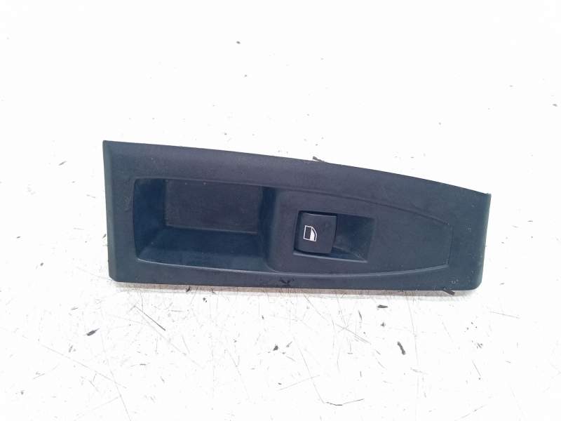 Recambio de mando elevalunas delantero derecho para bmw serie 2 gran tourer (f46) referencia OEM IAM 920810702  