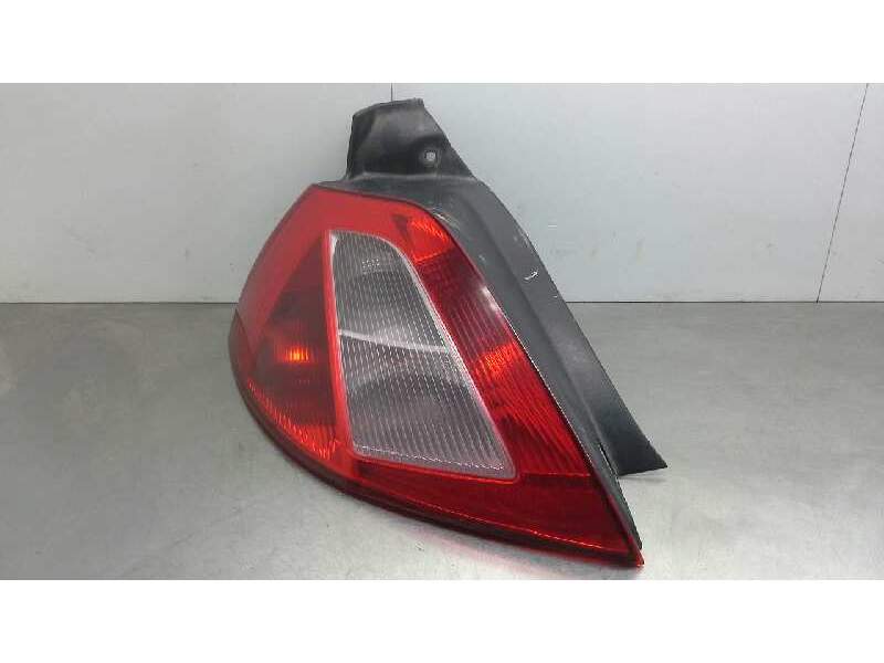 Recambio de piloto trasero izquierdo para renault megane ii berlina 5p confort authentique referencia OEM IAM 8200073236  
