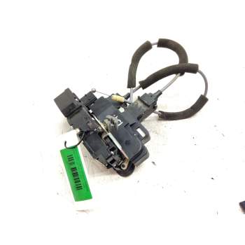Recambio de cerradura puerta trasera derecha para chevrolet captiva 2.0 vcdi lt referencia OEM IAM   