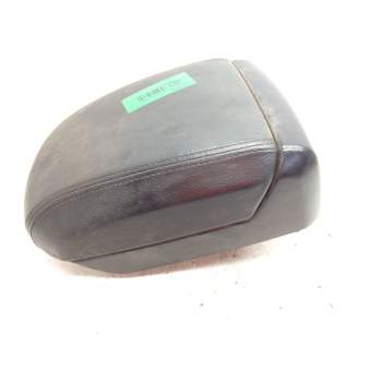 Recambio de reposabrazos para chevrolet captiva 2.0 vcdi lt referencia OEM IAM   