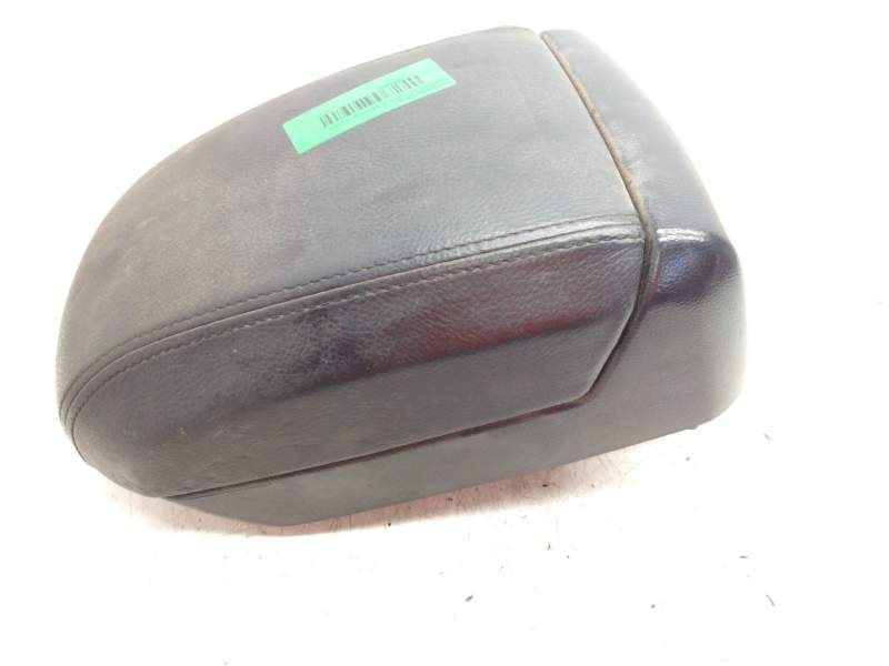 Recambio de reposabrazos para chevrolet captiva 2.0 vcdi lt referencia OEM IAM   