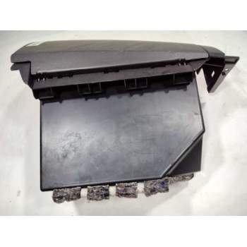 Recambio de guantera para renault clio iii luxe privilege referencia OEM IAM   
