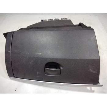 Recambio de guantera para renault clio iii luxe privilege referencia OEM IAM   
