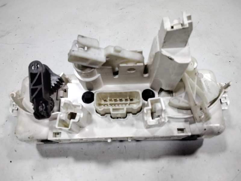 Recambio de mando calefaccion aire acondicionado para renault clio iii luxe privilege referencia OEM IAM 030967W  