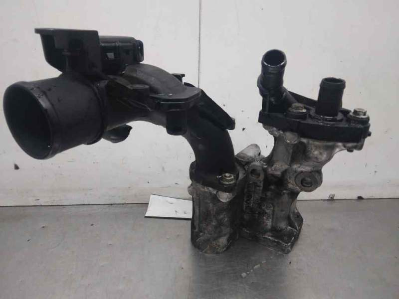Recambio de soporte valvula egr para renault clio iii luxe privilege referencia OEM IAM   