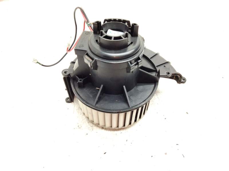 Recambio de motor calefaccion para opel astra h berlina cosmo referencia OEM IAM   