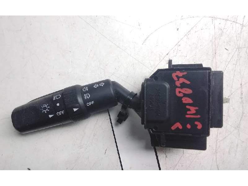 Recambio de mando intermitentes para mazda 3 berlina (bk) 1.6 vvt active referencia OEM IAM 17D682  