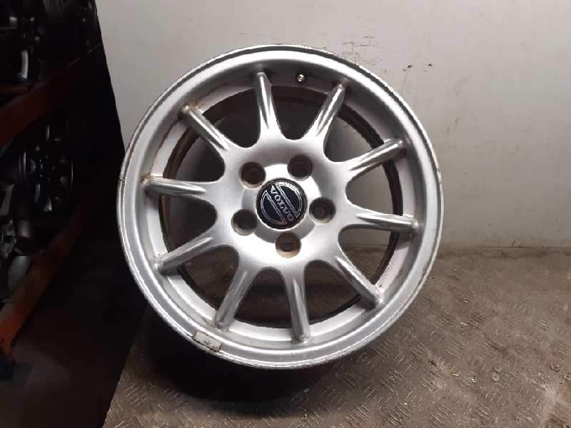 Recambio de llanta aluminio para volvo s80 berlina referencia OEM IAM 15 5 TORNILLOS  