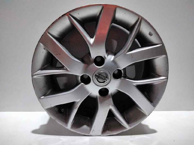 Recambio de llanta aluminio para nissan note acenta referencia OEM IAM 15 4TORNILLOS ET40 