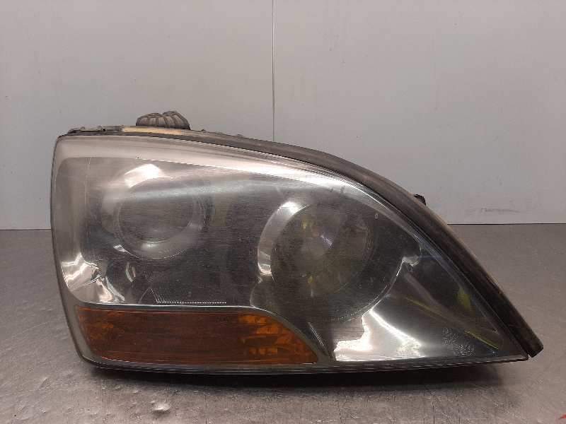 Recambio de faro derecho para kia sorento 2.5 crdi emotion referencia OEM IAM 921023E510  