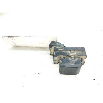 MANDO ELEVALUNAS TRASERO DERECHO 62J002646T 