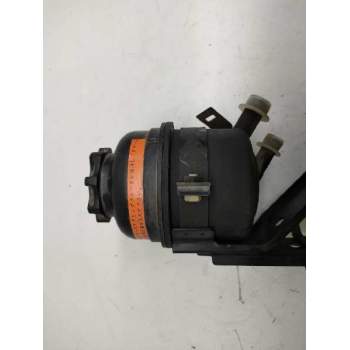 Recambio de deposito liquido direccion para nissan terrano/terrano.ii (r20) referencia OEM IAM PA66GF25  