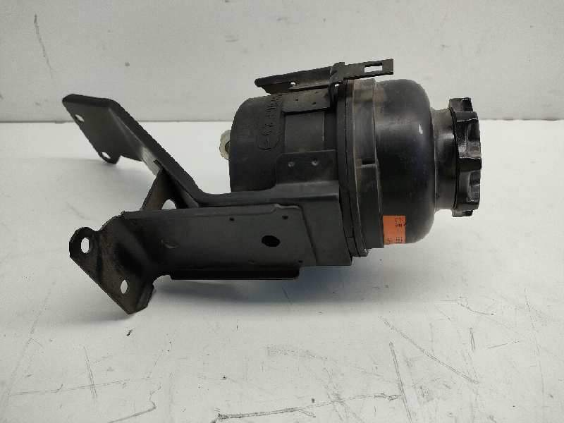 Recambio de deposito liquido direccion para nissan terrano/terrano.ii (r20) referencia OEM IAM PA66GF25  