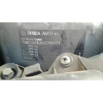 skoda octavia berlina (1u2) del año 2003
