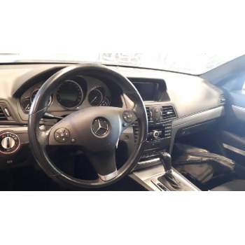 mercedes-benz clase clk (w207) coupe del año 2009