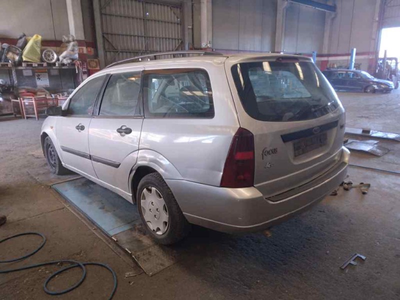 ford focus turnier (cak) del año 2001