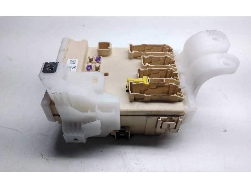Recambio de centralita bsi para toyota auris hybrid active referencia OEM IAM 63583367  