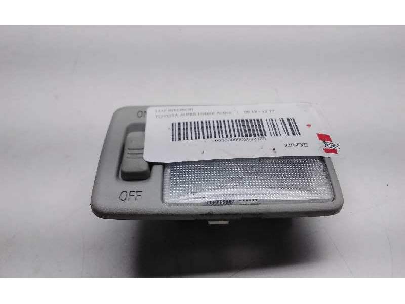 Recambio de luz interior para toyota auris hybrid active referencia OEM IAM   