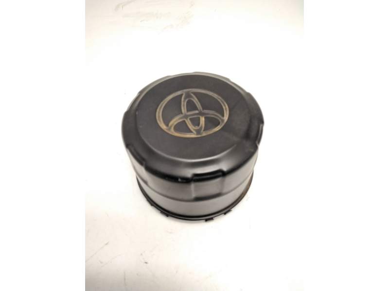 Recambio de tapacubos para toyota land cruiser (_j7_, _jl7_) 2.4 td (lj70) referencia OEM IAM 4260360180  2 unidades