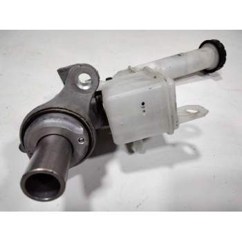 Recambio de bomba freno para nissan juke (f15) acenta referencia OEM IAM 8452D  