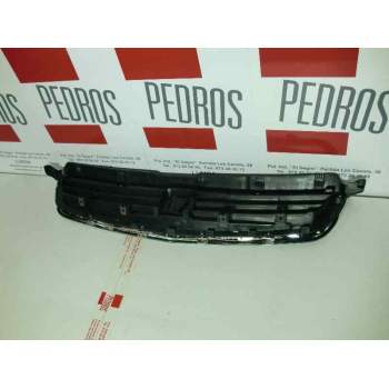 Recambio de rejilla delantera para honda civic berlina (eg/eh) referencia OEM IAM   