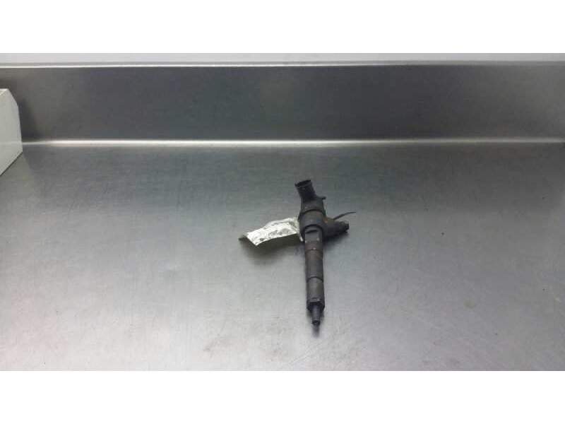 Recambio de inyector para fiat punto berlina (188) 1.3 jtd 70 multijet active referencia OEM IAM 0445110083  